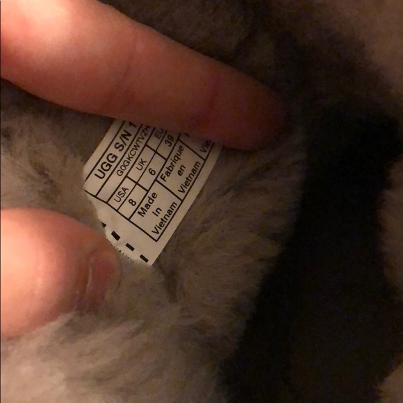 uggs - Picture 4 of 5